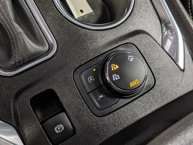 Used 2023 Chevrolet Traverse LT w/ LT Premium Package image 31