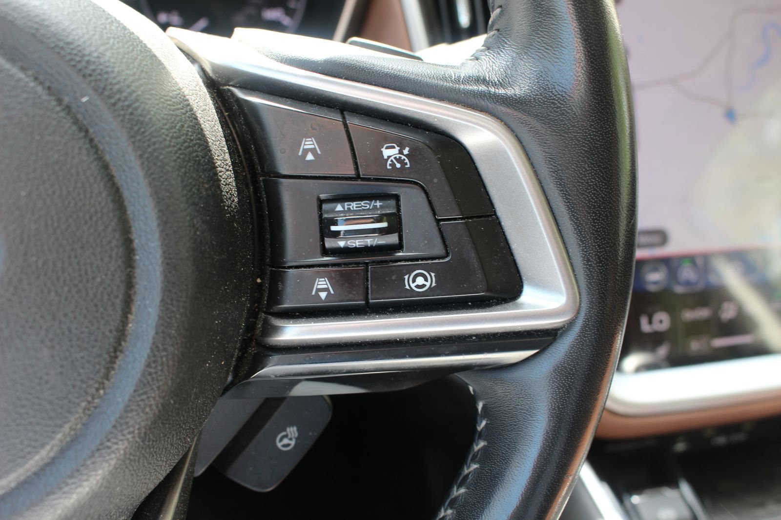 Used 2020 Subaru Outback Touring w/ Popular Package #2 image 23
