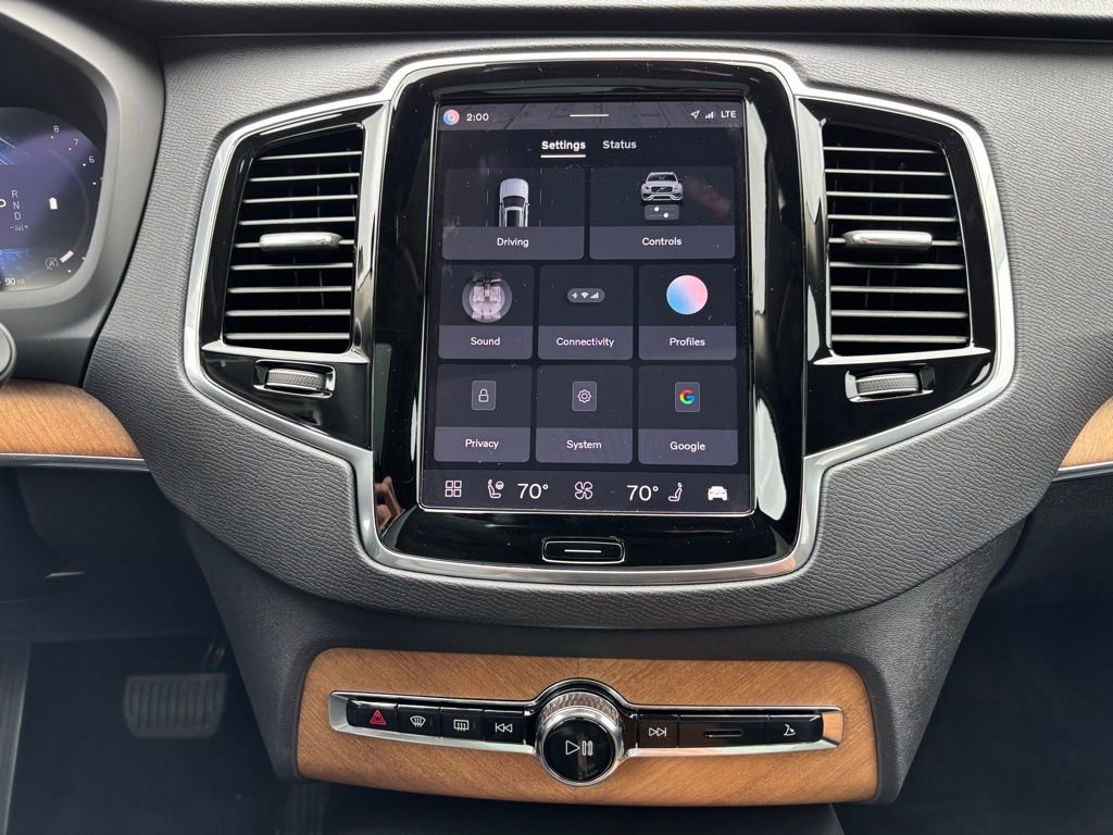 Certified 2023 Volvo XC90 B6 Plus w/ Protection Package Premier AWD/4WD image 9