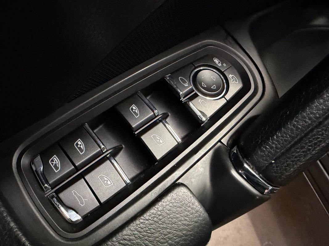 Used 2015 Porsche Cayenne Diesel image 20