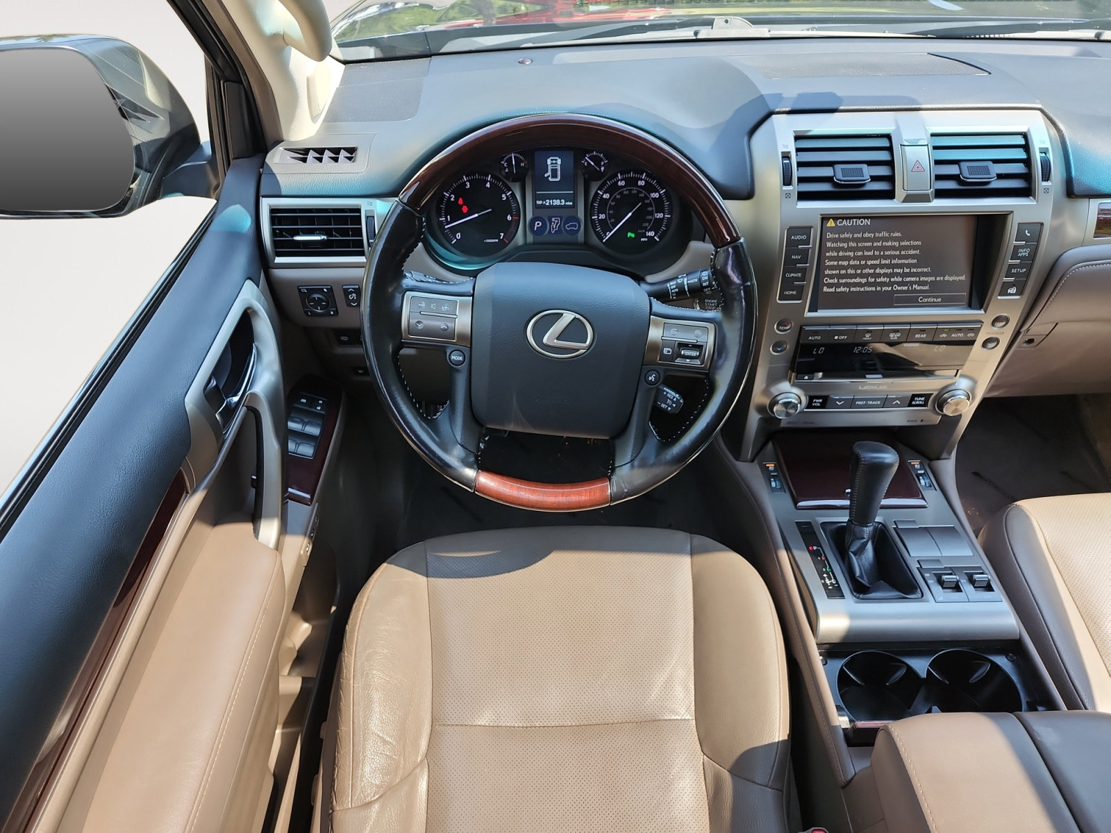 Used 2018 Lexus GX 460 Premium w/ Premium Package AWD/4WD image 10
