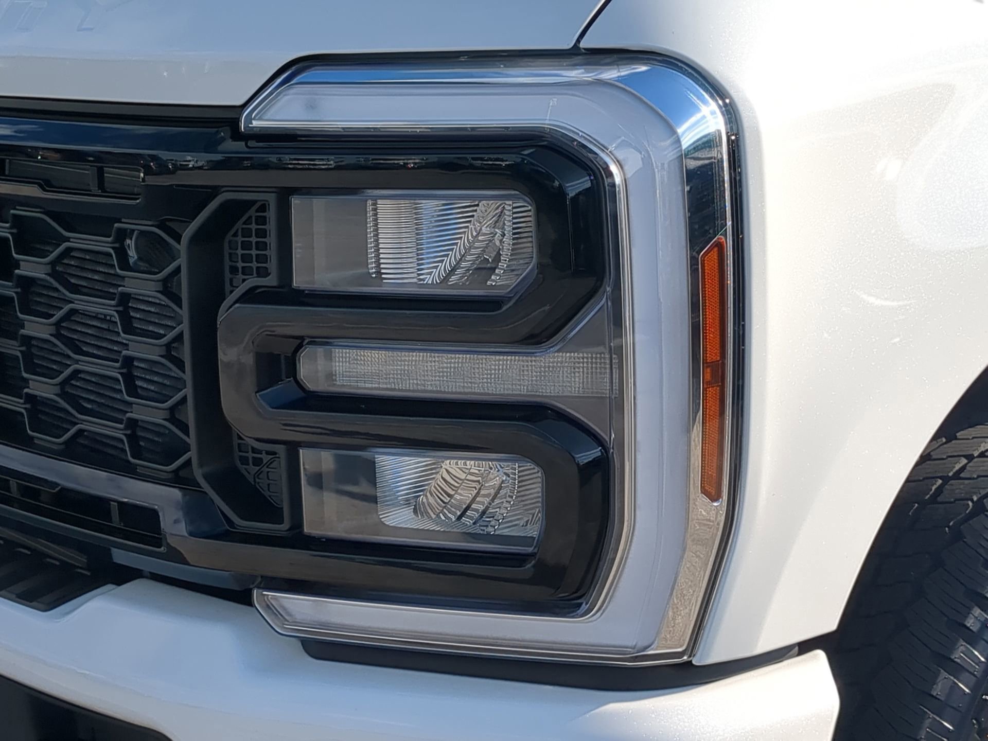 New 2026 Ford F350 Lariat w/ Black Appearance Package image 40