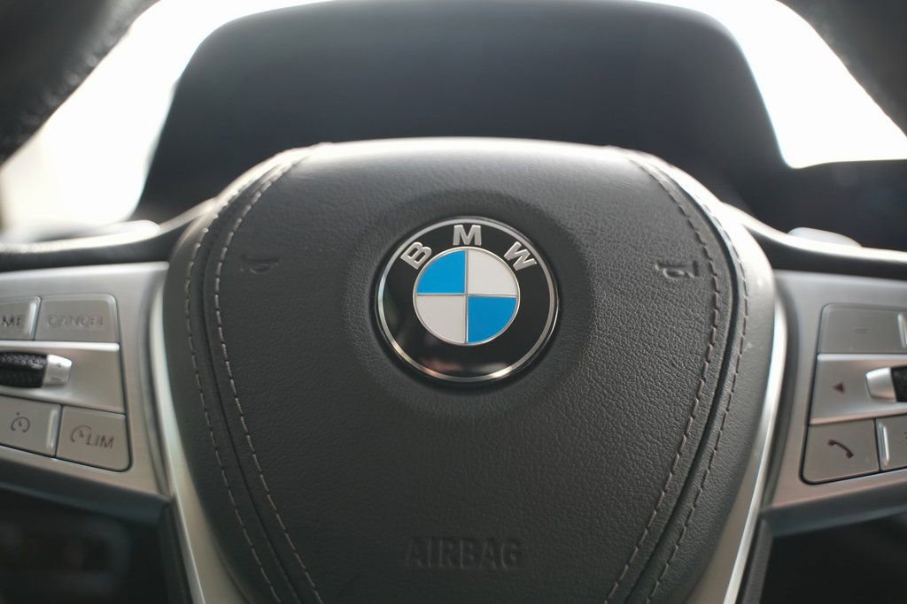 Used 2020 BMW X7 xDrive40i w/ Luxury Seating Package image 28