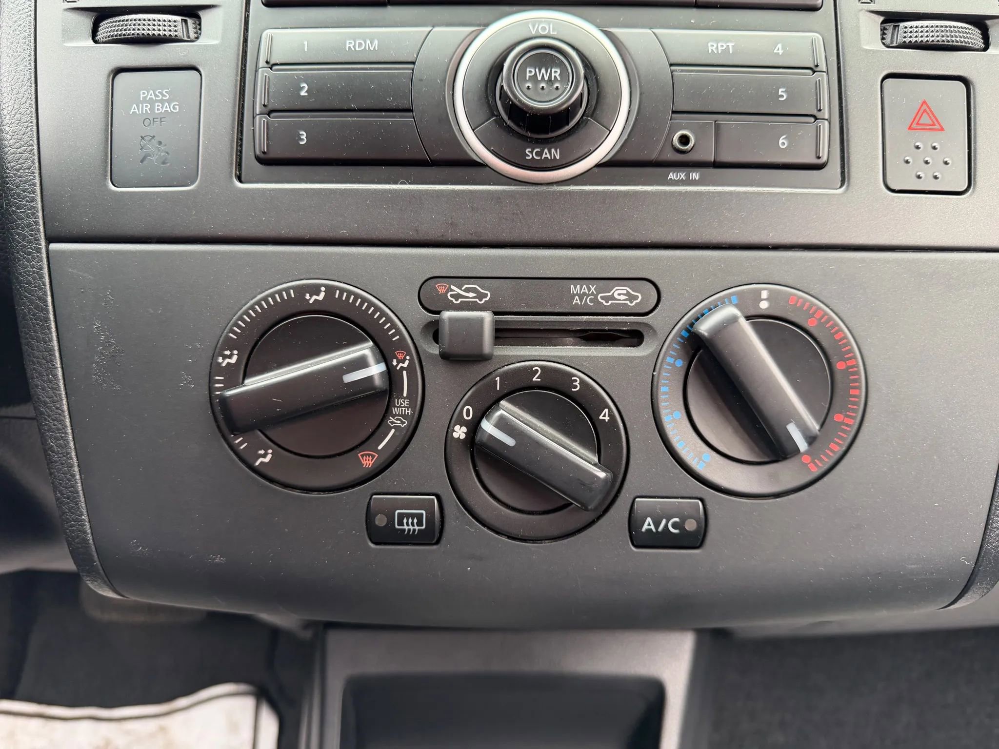 Used 2011 Nissan Versa 1.8 S w/ PWR Plus Pkg image 23