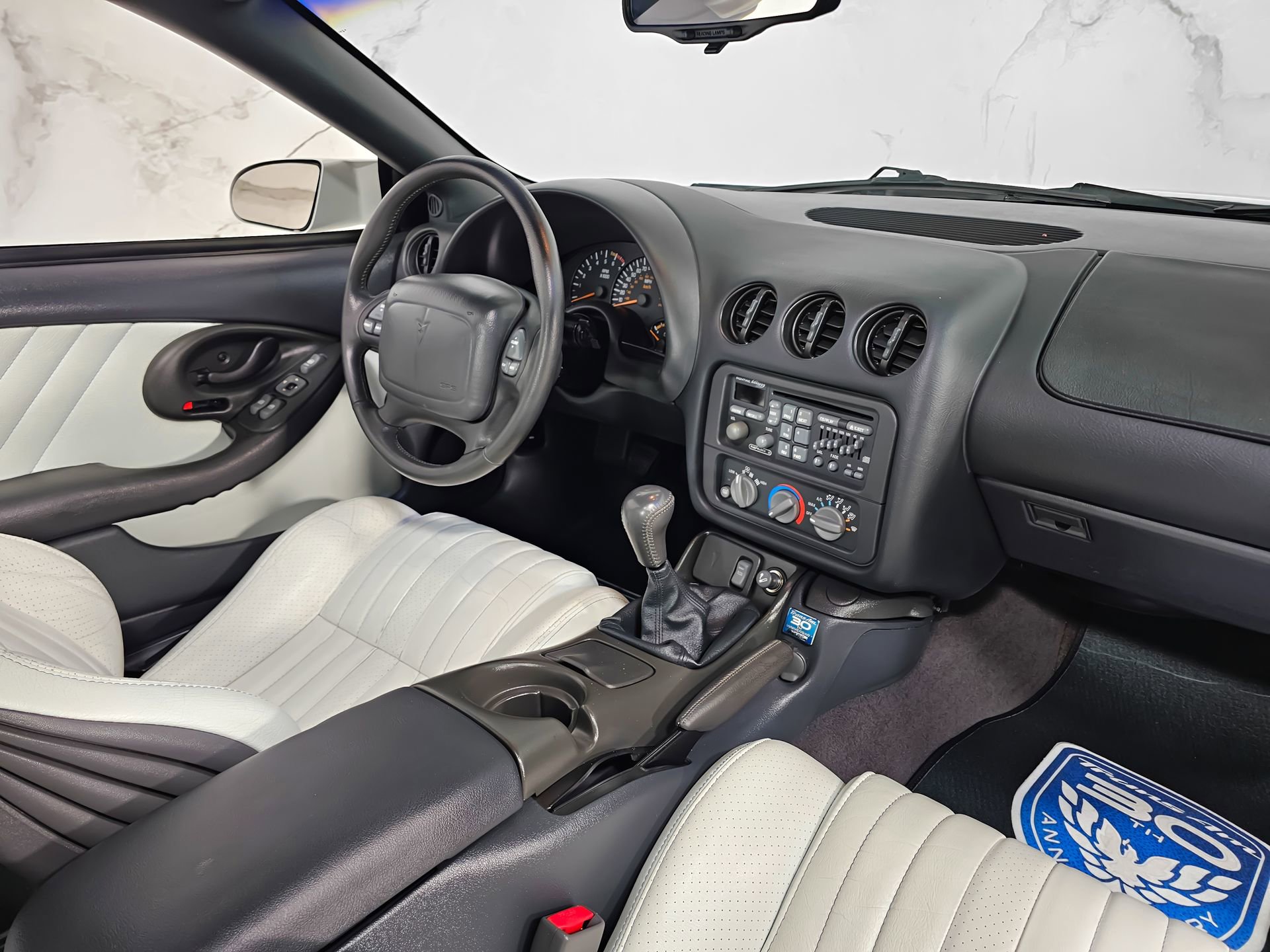 Used 1999 Pontiac Firebird Formula image 25