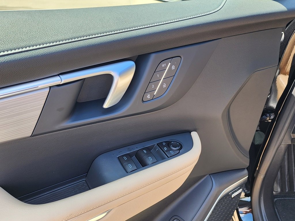 New 2026 Buick Enclave Preferred w/ Power Package image 14