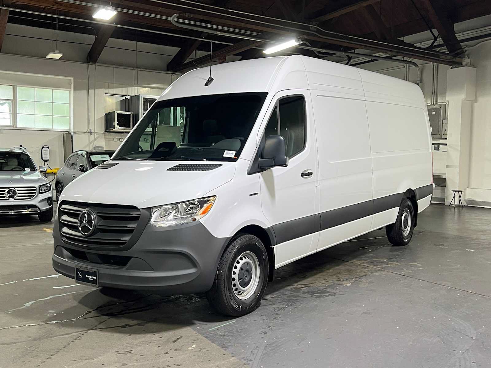 New 2025 Mercedes-Benz eSprinter 170 Cargo image 7