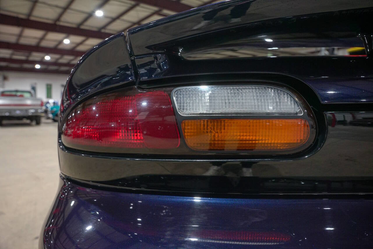 Used 2001 Chevrolet Camaro Z28 w/ SS Performance/Appearance Pkg RWD image 36