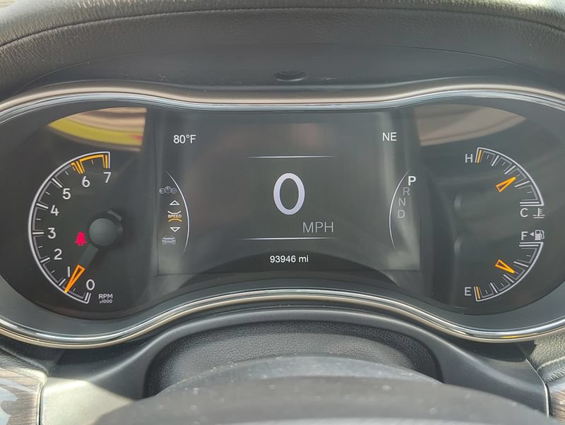 Used 2017 Jeep Grand Cherokee Overland AWD/4WD image 35