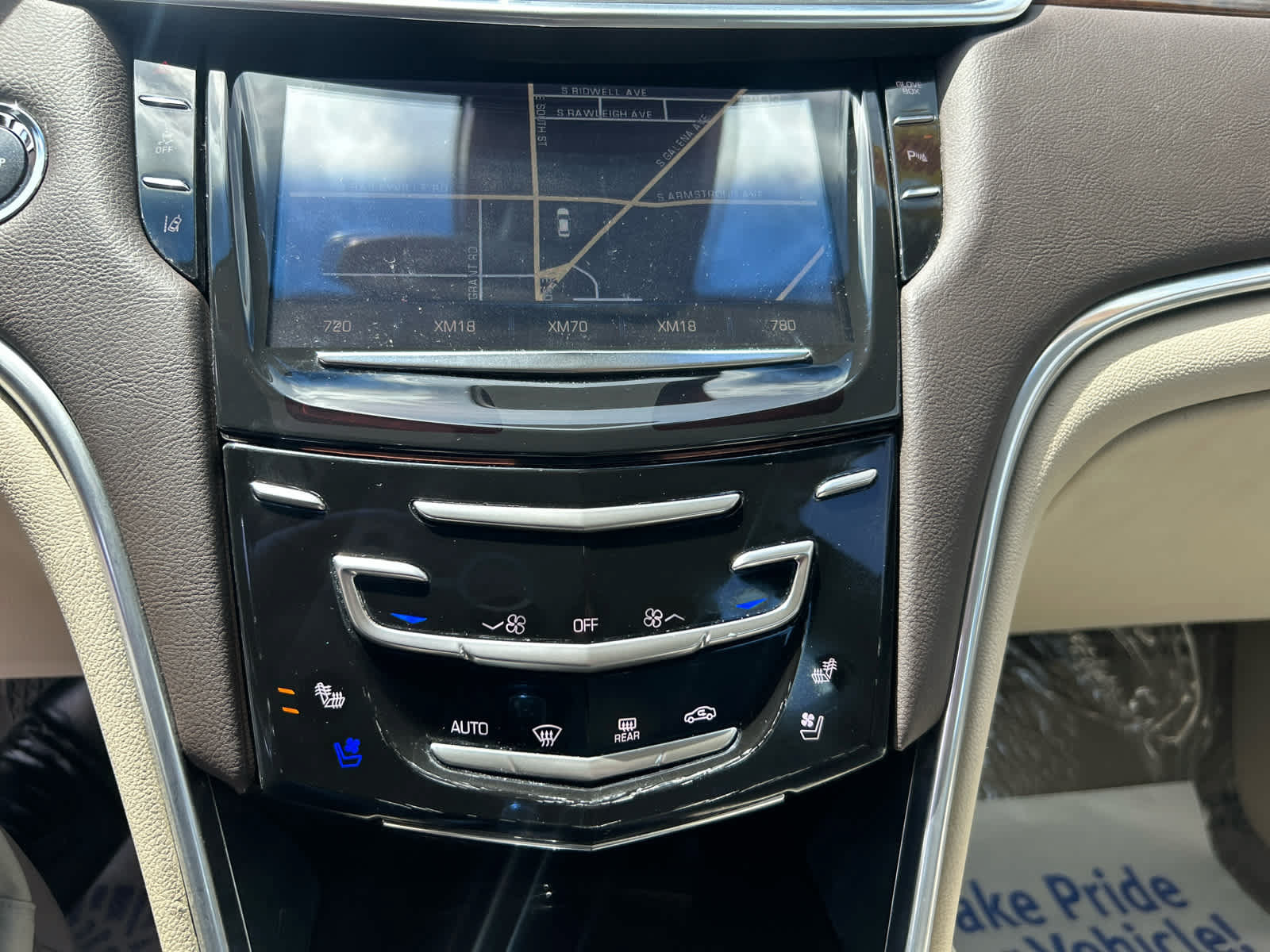 Used 2013 Cadillac XTS Premium AWD/4WD image 21
