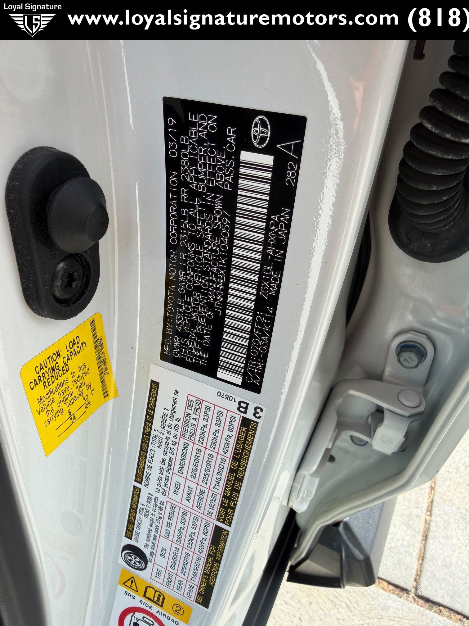 Used 2019 Toyota C-HR XLE FWD image 38