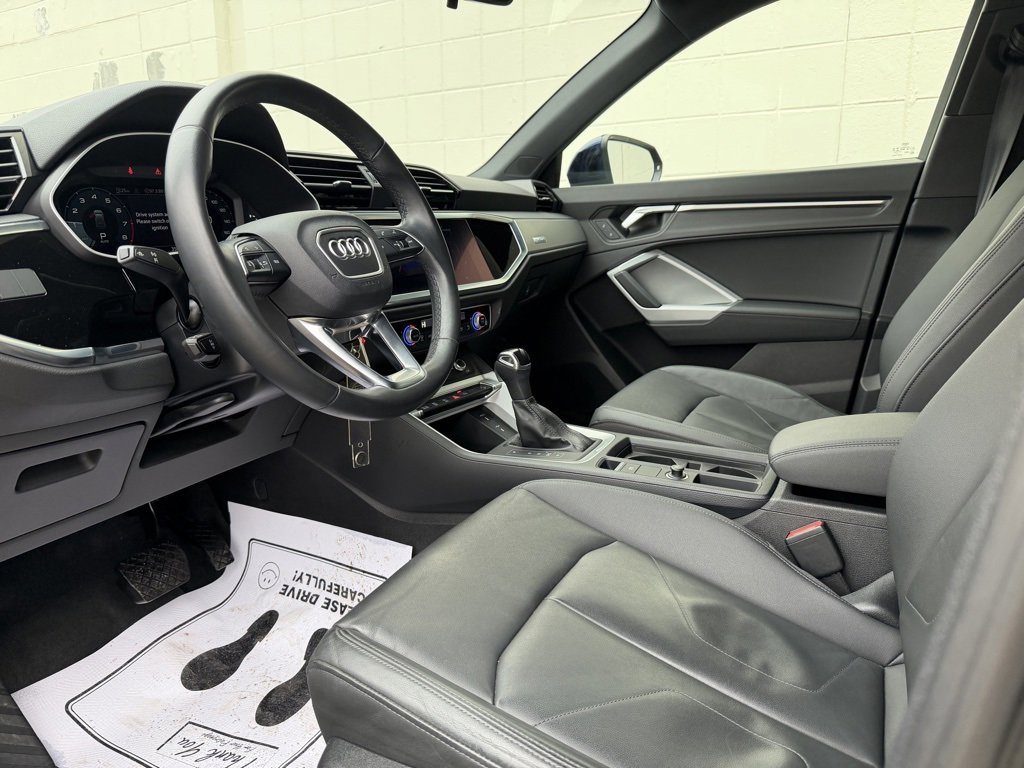 Used 2022 Audi Q3 2.0T Premium image 14
