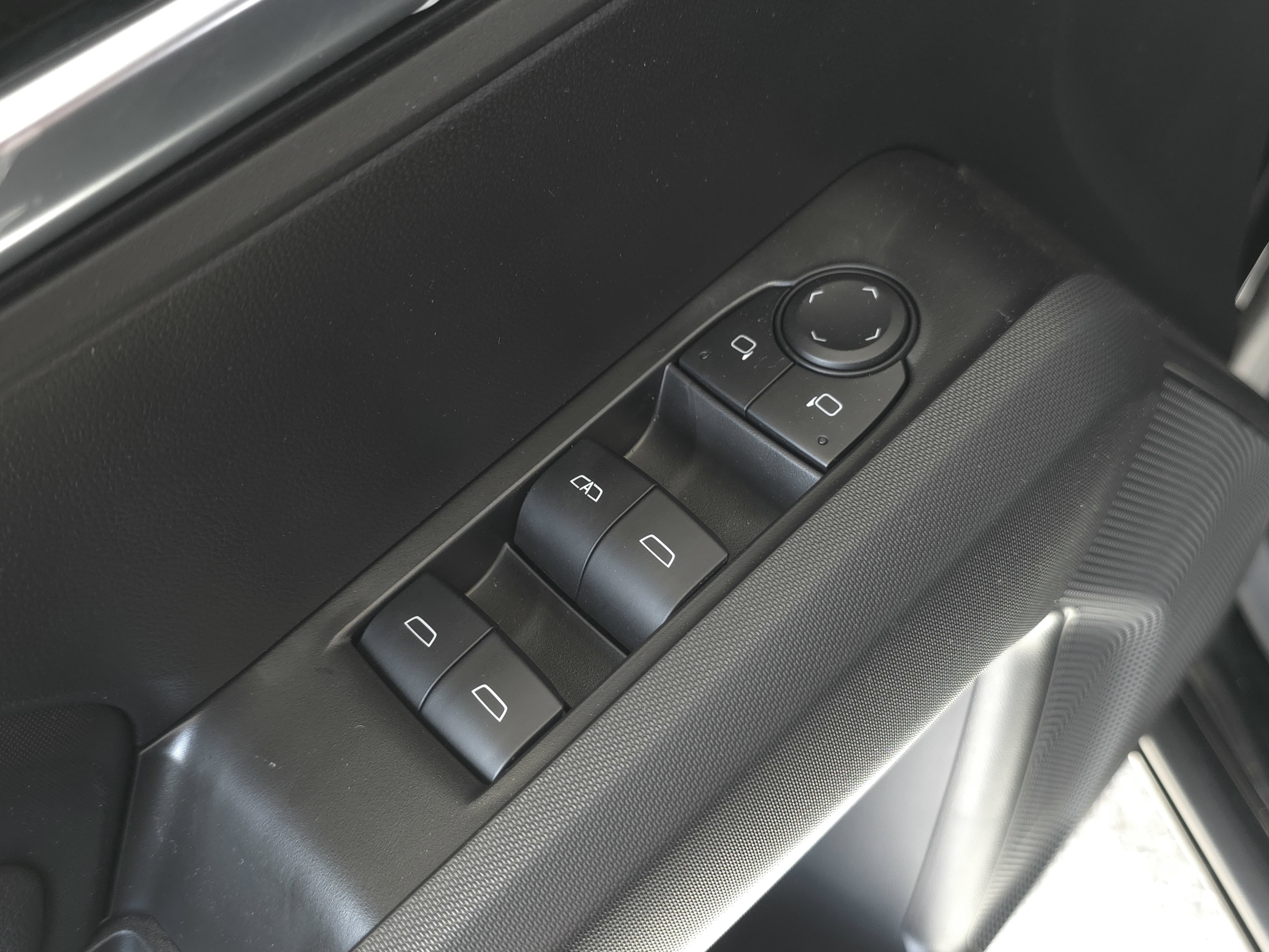 New 2026 GMC Canyon Elevation RWD image 25