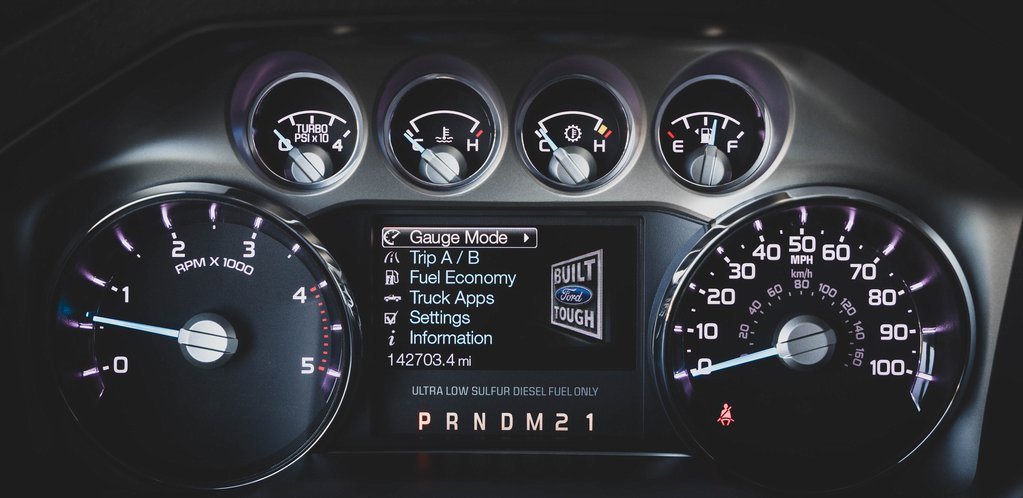 Used 2015 Ford F250 Platinum w/ FX4 Off-Road Package image 11