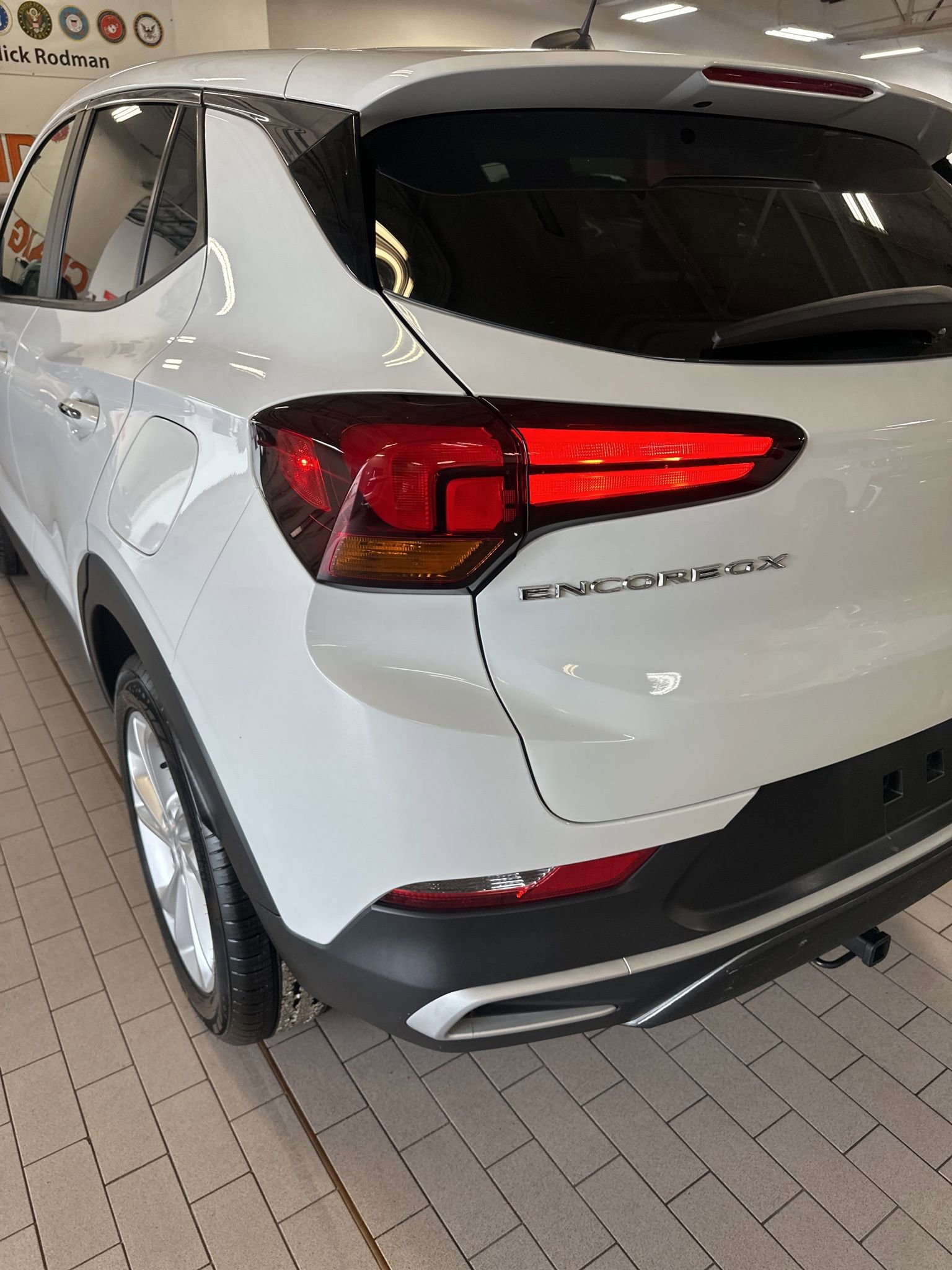 Used 2021 Buick Encore GX Preferred image 24