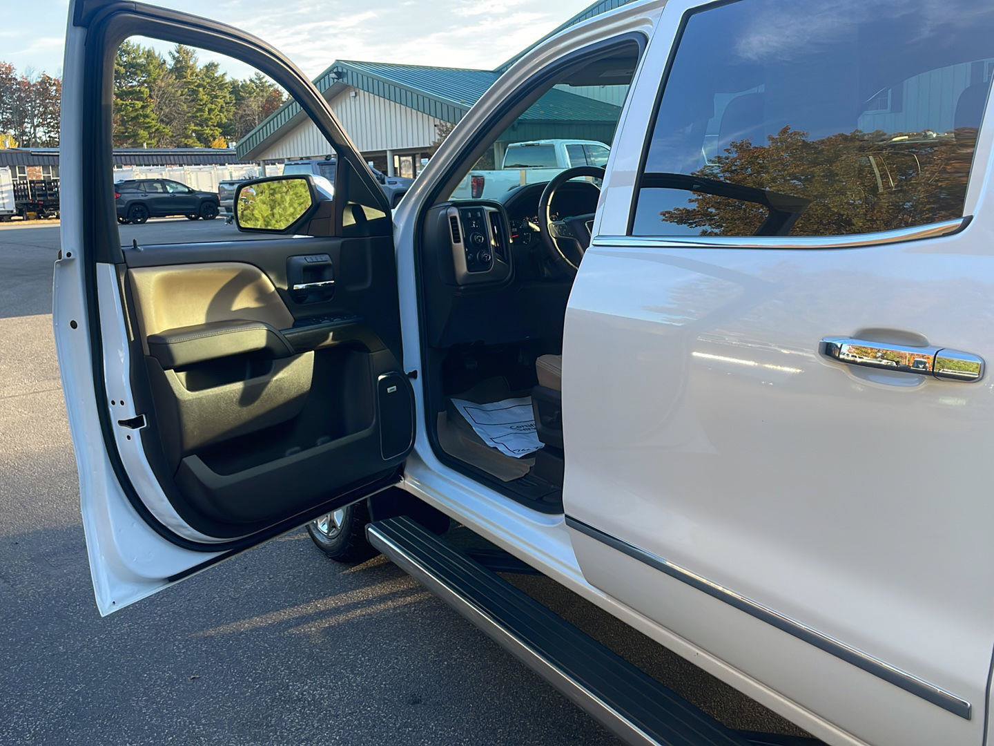 Used 2017 GMC Sierra 1500 Denali w/ Denali Ultimate Package AWD/4WD image 10