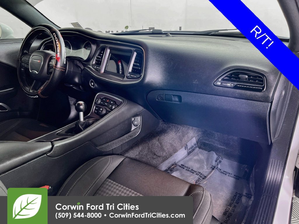 Used 2018 Dodge Challenger R/T RWD image 23
