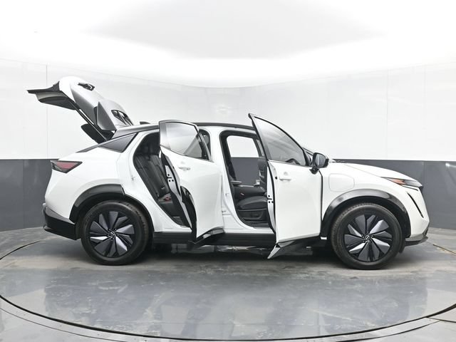 Used 2023 Nissan Ariya AWD image 54