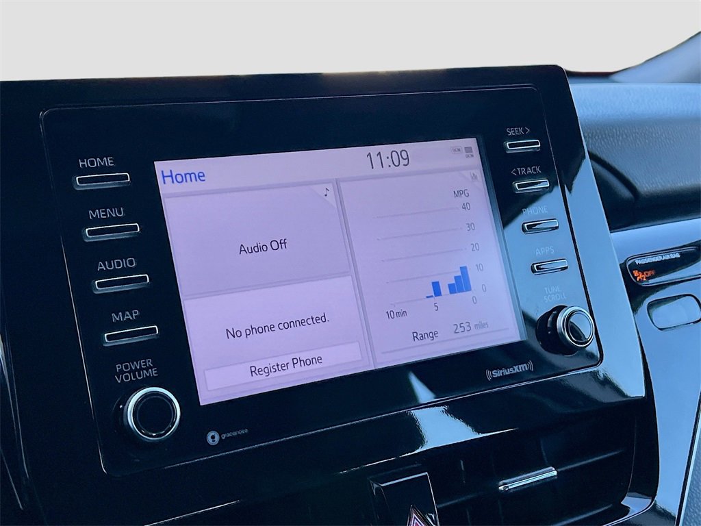 Used 2024 Toyota Camry SE image 14