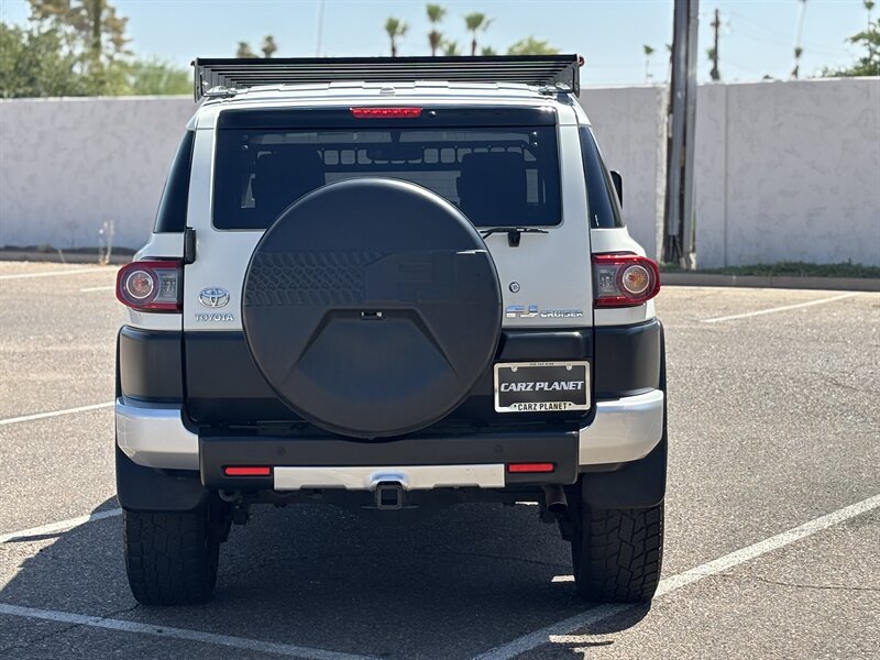 Used 2014 Toyota FJ Cruiser 4WD w/ Upgrade Package image 9