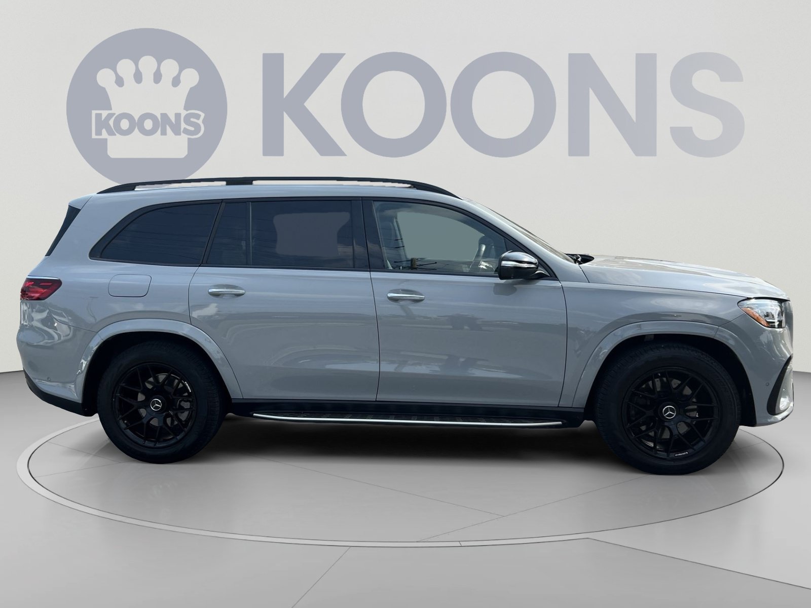 Used 2024 Mercedes-Benz GLS 580 4MATIC image 8