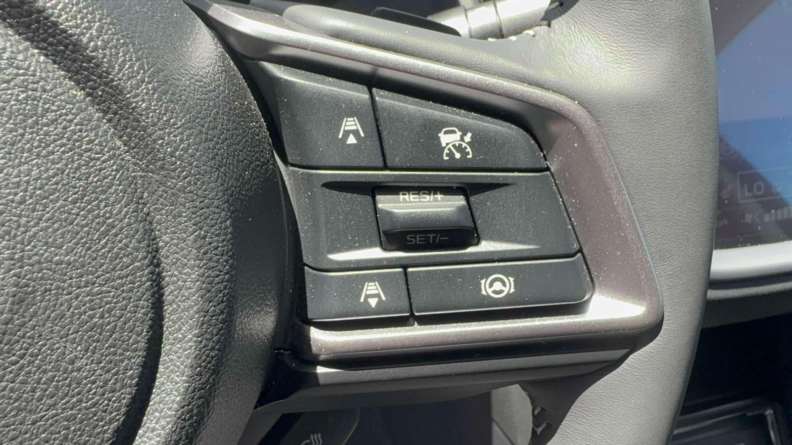 Used 2025 Subaru Ascent Touring AWD/4WD image 16