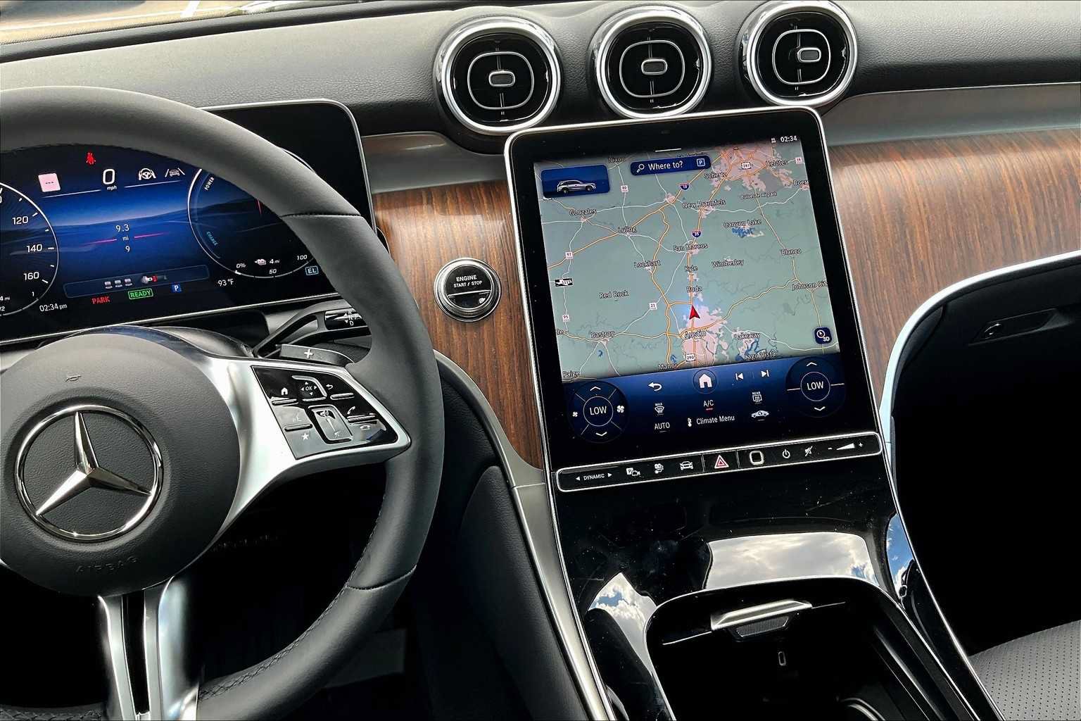 Certified 2025 Mercedes-Benz GLC 350e 4MATIC image 6
