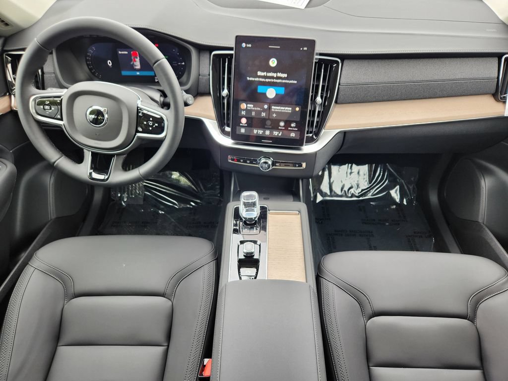 New 2026 Volvo XC90 T8 Plus w/ Protection Package AWD/4WD image 16