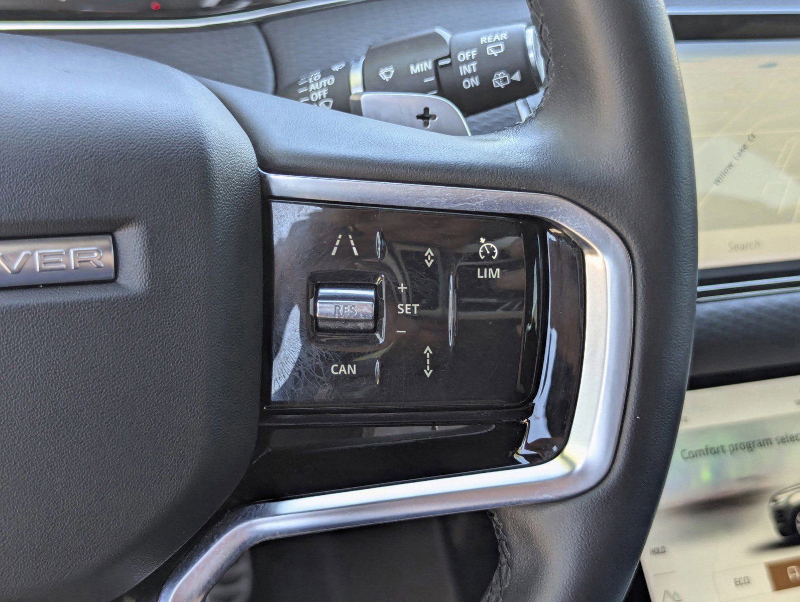 Used 2023 Land Rover Range Rover Evoque R-Dynamic S image 33