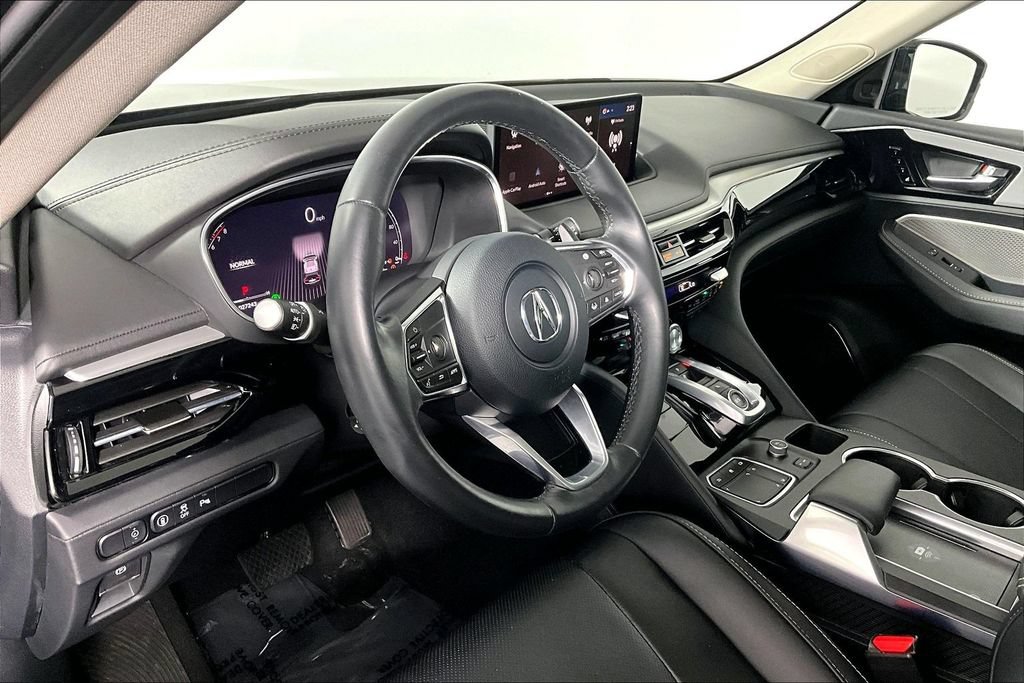 Used 2024 Acura MDX w/ Technology Package AWD/4WD image 13