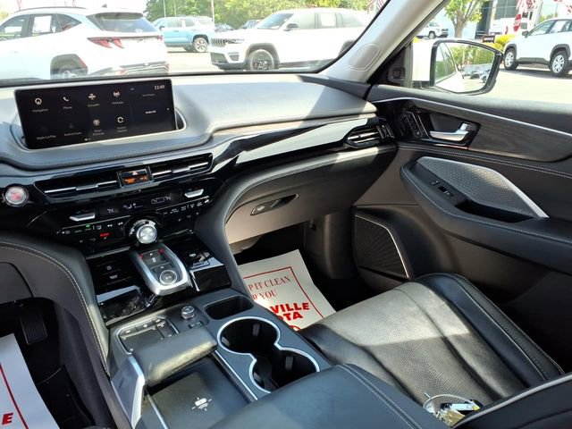 Used 2023 Acura MDX SH-AWD w/ Advance Package image 11