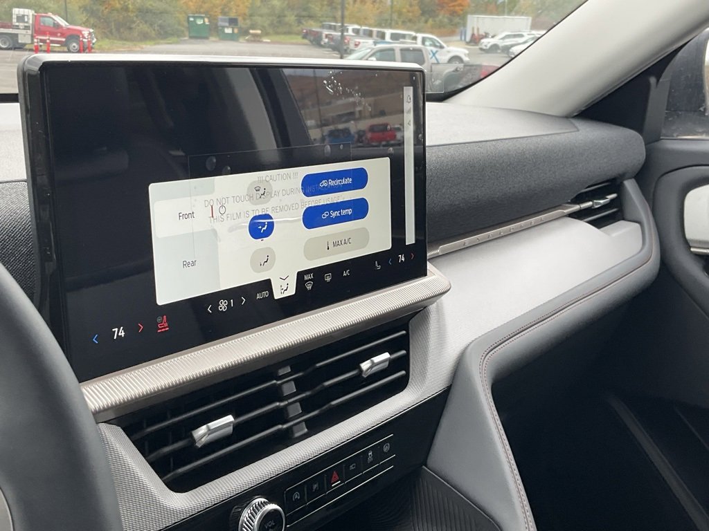 New 2026 Ford Explorer Active image 3