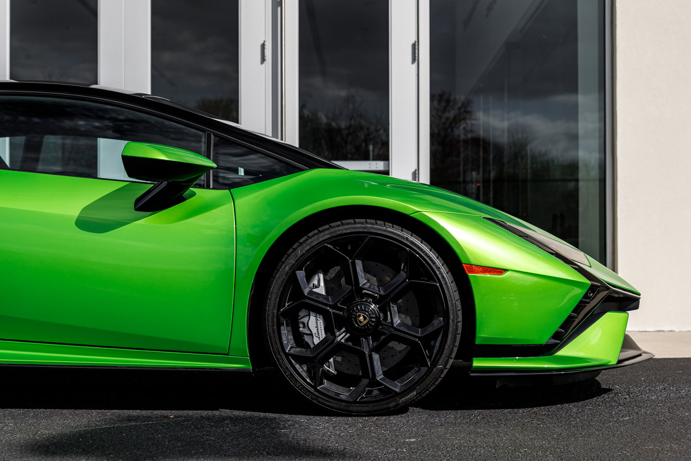 Used 2023 Lamborghini Huracan Tecnica image 25