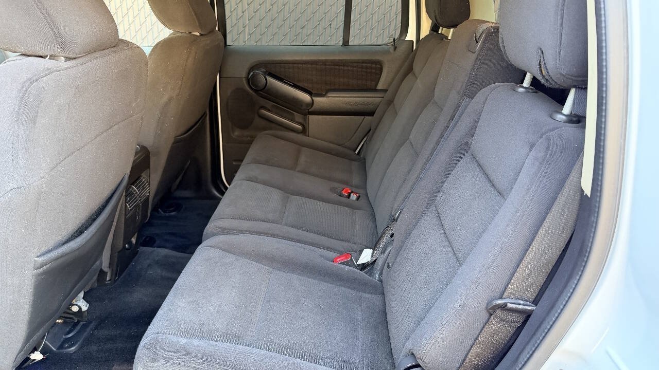 Used 2010 Ford Explorer XLT AWD/4WD image 13
