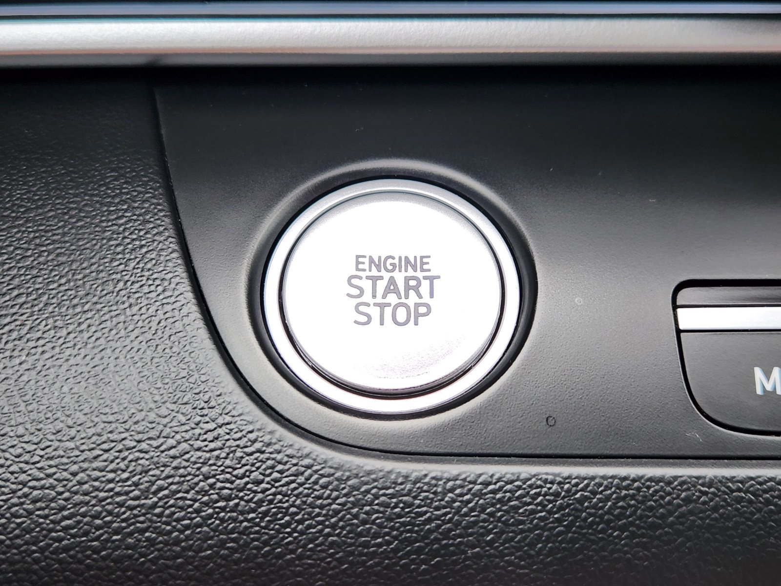 Used 2024 Hyundai Elantra SEL FWD image 23