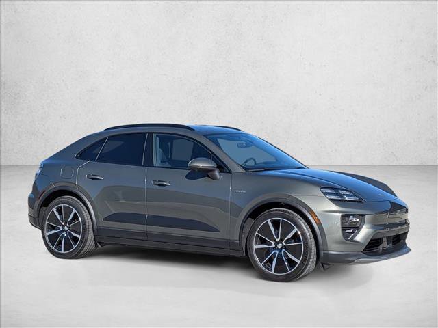 Used 2025 Porsche Macan Electric image 7