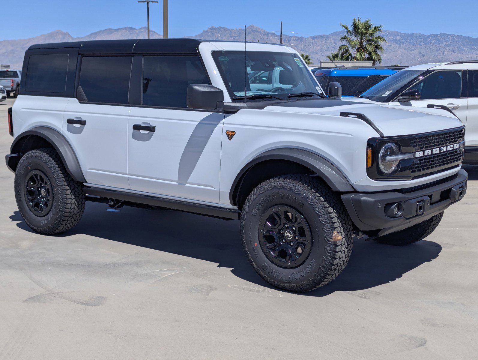 New 2026 Ford Bronco Badlands AWD/4WD image 1