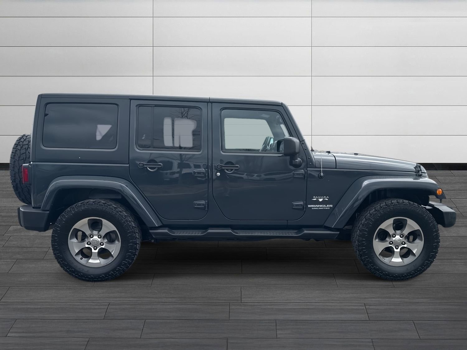 Used 2017 Jeep Wrangler Unlimited Sahara w/ Max Tow Package image 3