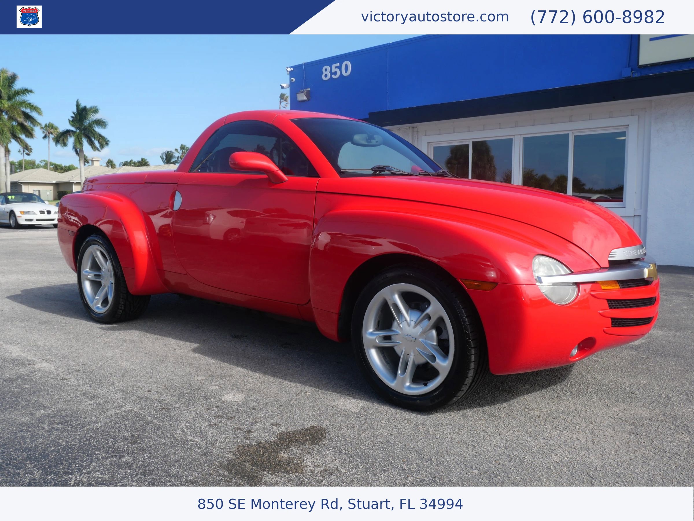 Used 2003 Chevrolet SSR w/ Preferred Equipment Group image 1