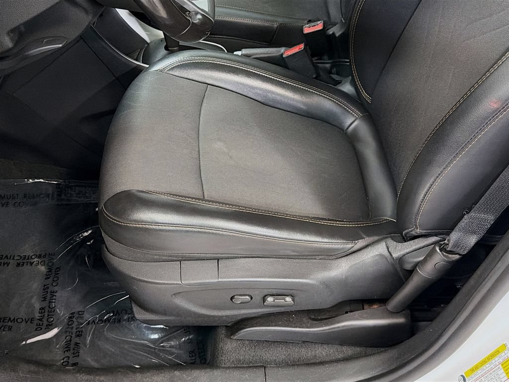 Used 2020 Chevrolet Trax LT w/ Sun & Sound Package FWD image 22