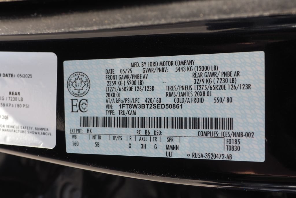 Used 2025 Ford F350 Lariat w/ Black Appearance Package AWD/4WD image 31