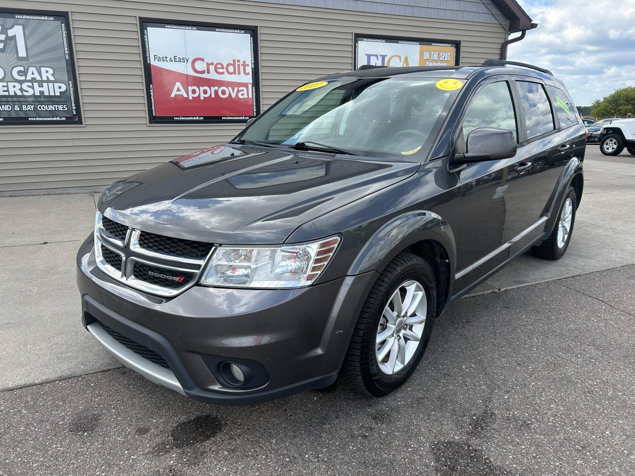 Used 2017 Dodge Journey SXT w/ Comfort/Convenience Group