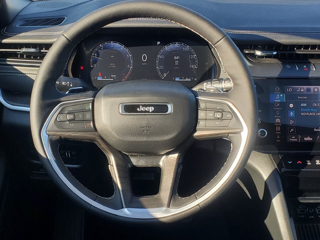 New 2027 Jeep Grand Cherokee L Limited AWD/4WD image 25