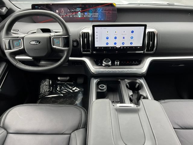 New 2026 Ford Expedition Platinum w/ Stealth Performance Package AWD/4WD image 3