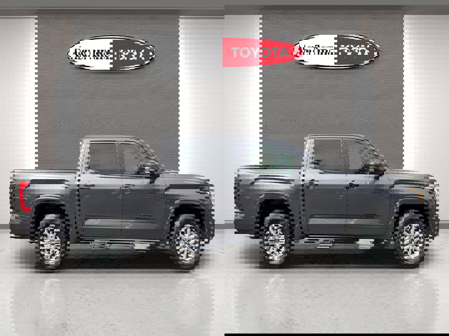 Used 2023 Toyota Tundra SR5 image 5