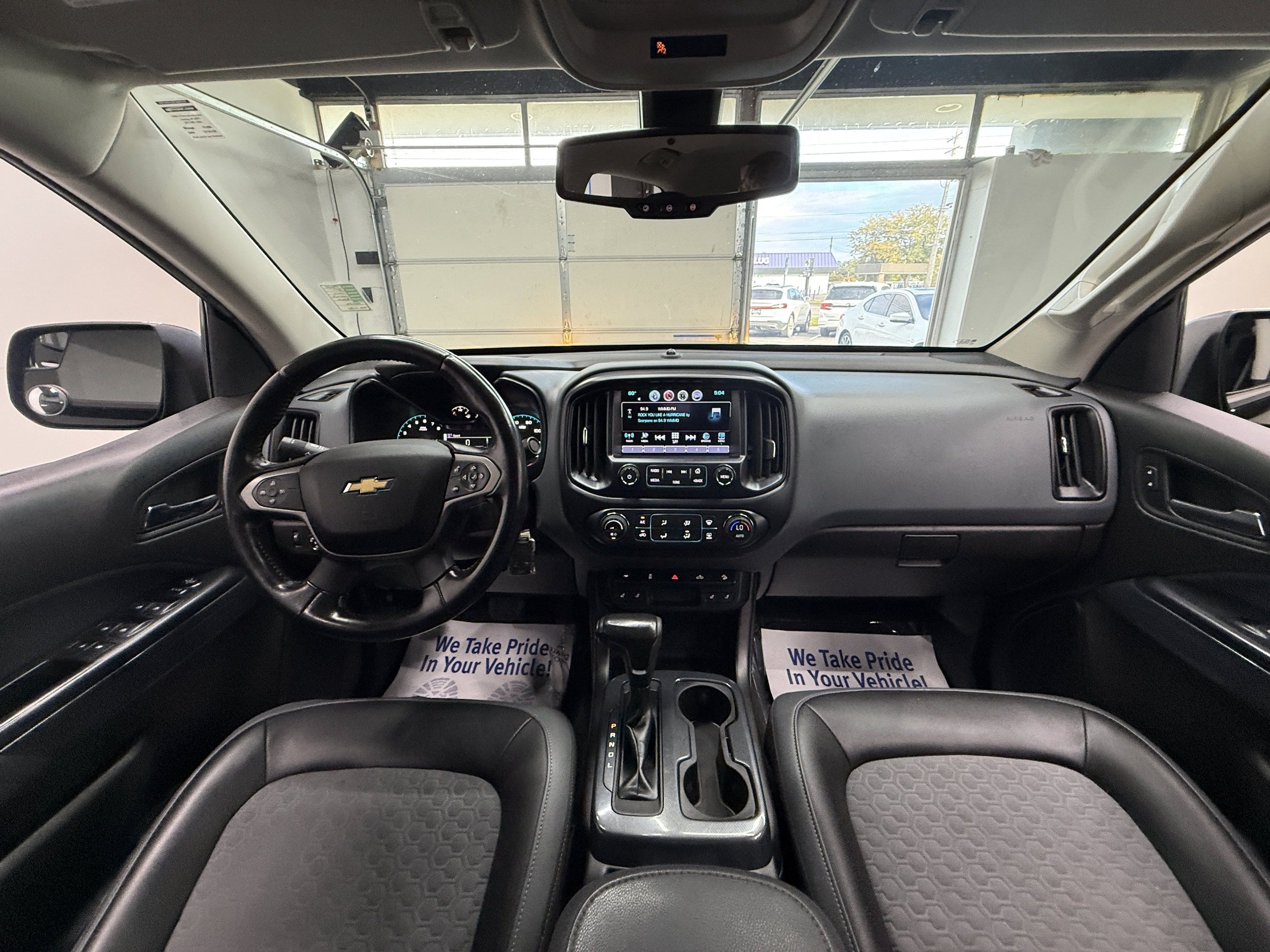 Used 2017 Chevrolet Colorado Z71 AWD/4WD image 25