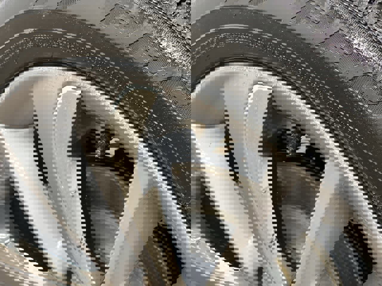 Used 2022 Buick Encore GX Select w/ Experience Buick Package image 38