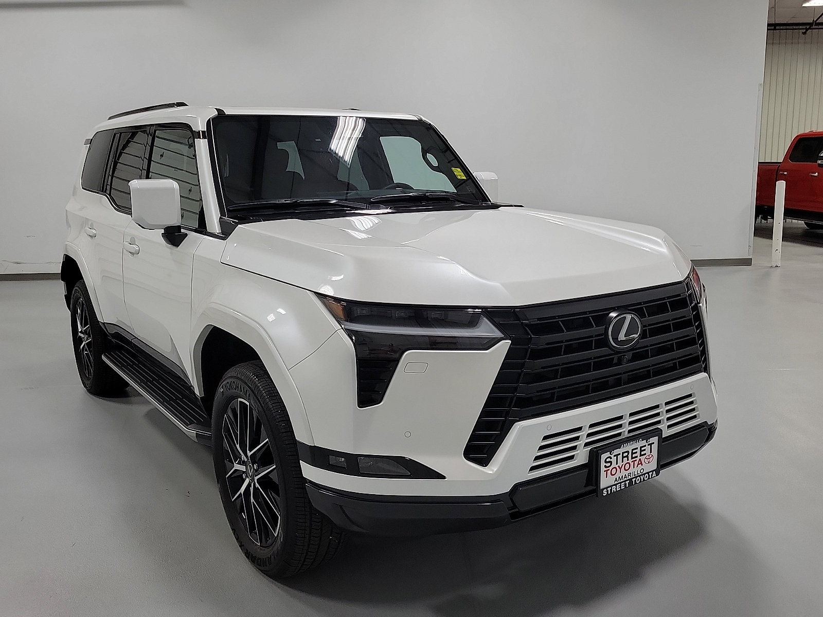 Used 2026 Lexus GX 550 w/ Cold Area Package AWD/4WD image 3