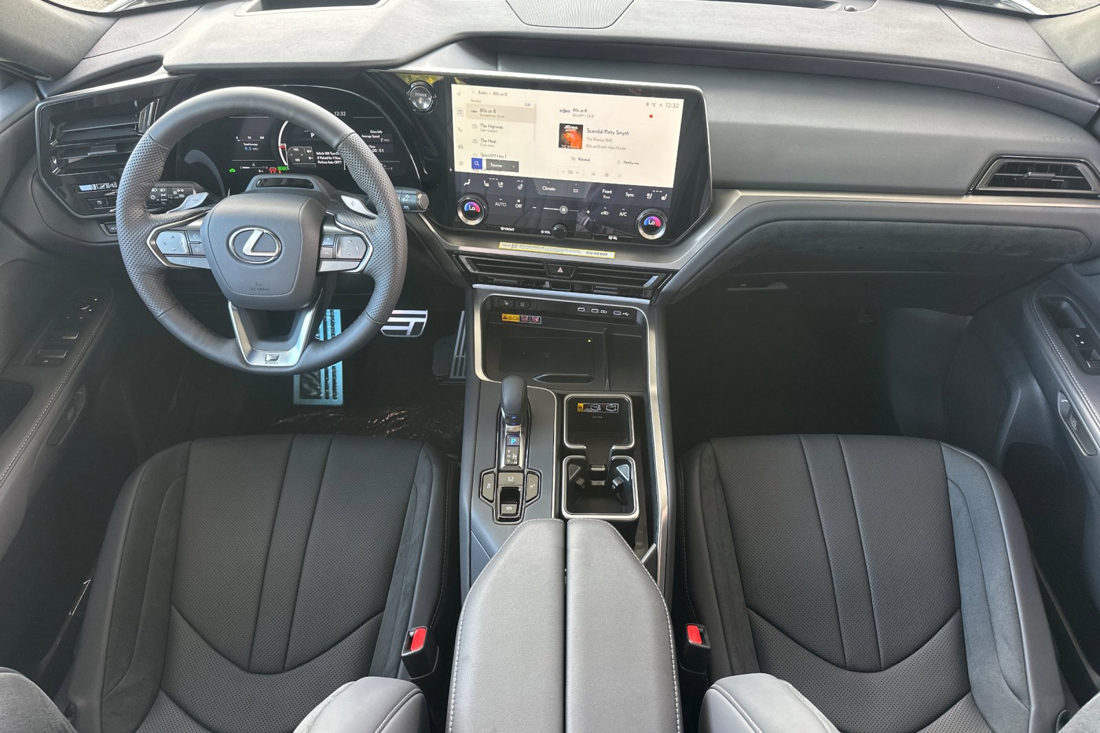 New 2026 Lexus TX 500h AWD image 13