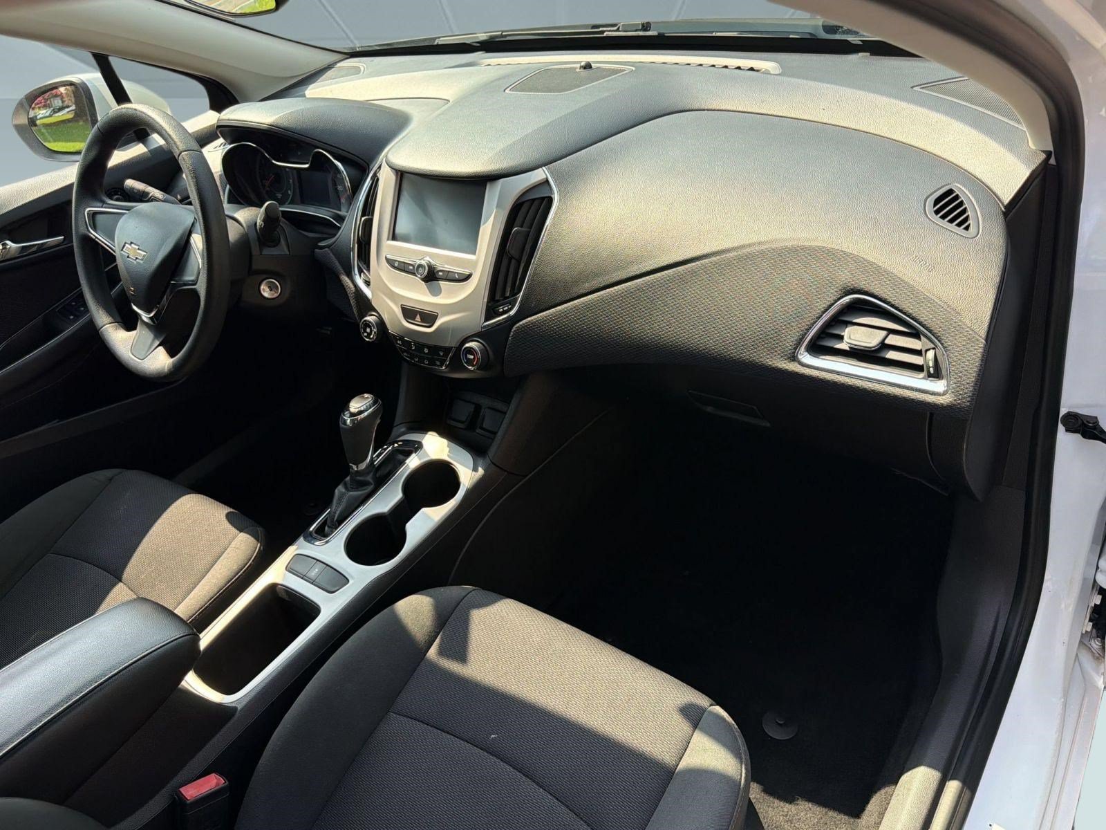 Used 2016 Chevrolet Cruze LS FWD image 30